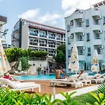 Hotel Yeni 3*
