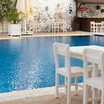 Hotel Yeni 3*