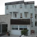 Yeni 3* Çeşme