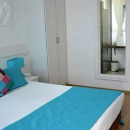 Yeni 3* Çeşme