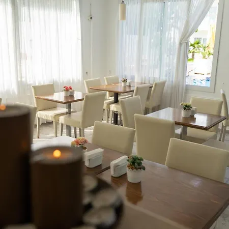 Yeni 3* Çeşme