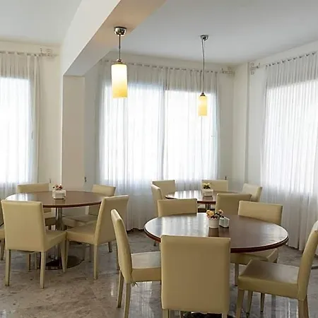 Yeni Hotel 3*