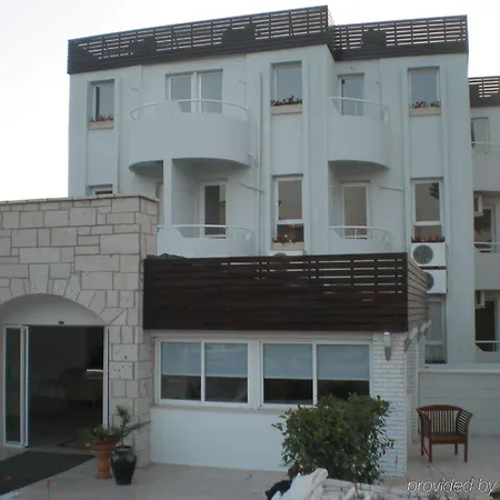 Yeni 3* Cesme